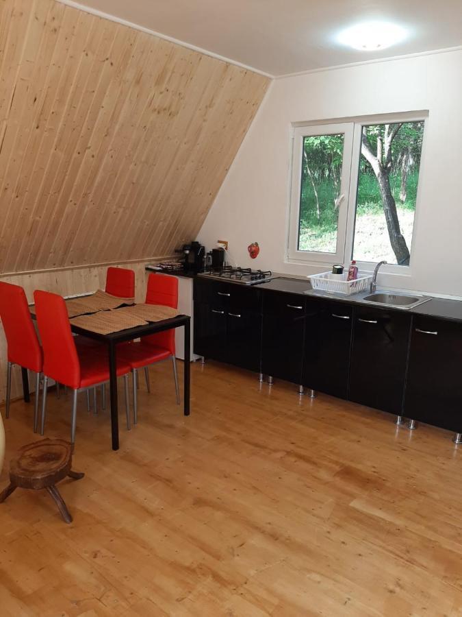 Cabana Din Livada Pucioasa Eksteriør bilde