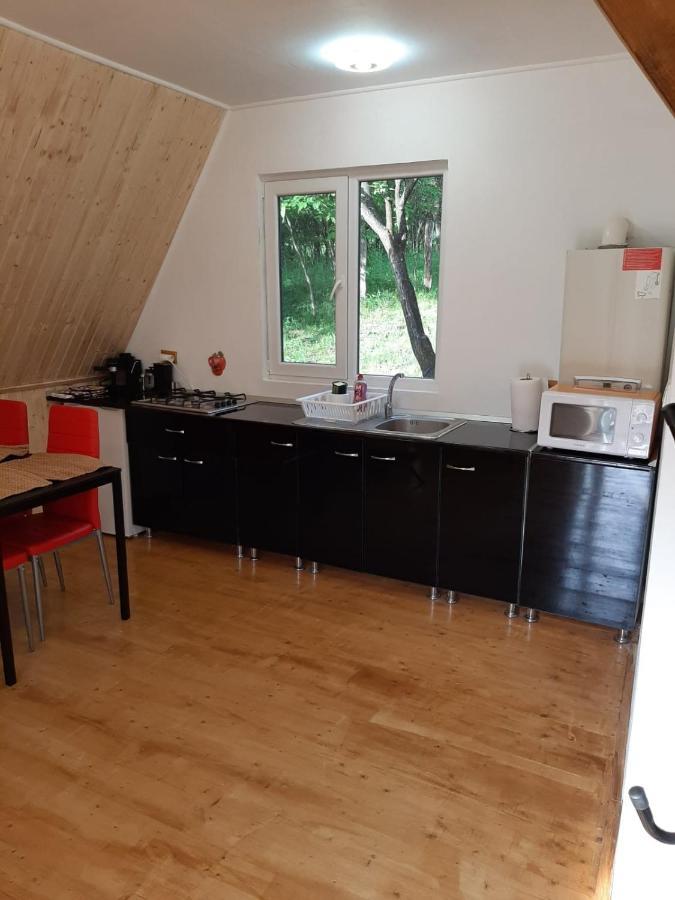 Cabana Din Livada Pucioasa Eksteriør bilde