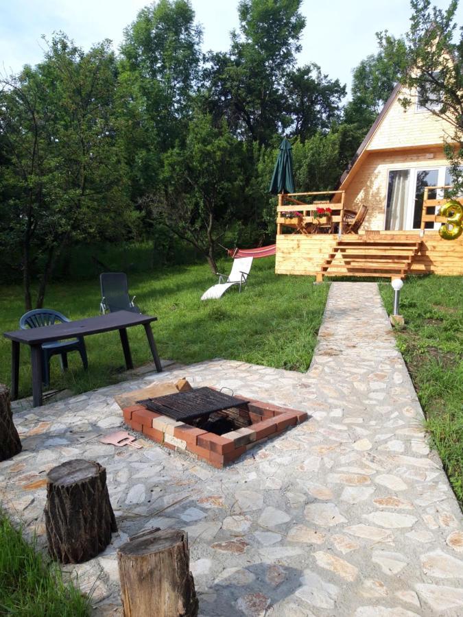 Cabana Din Livada Pucioasa Eksteriør bilde